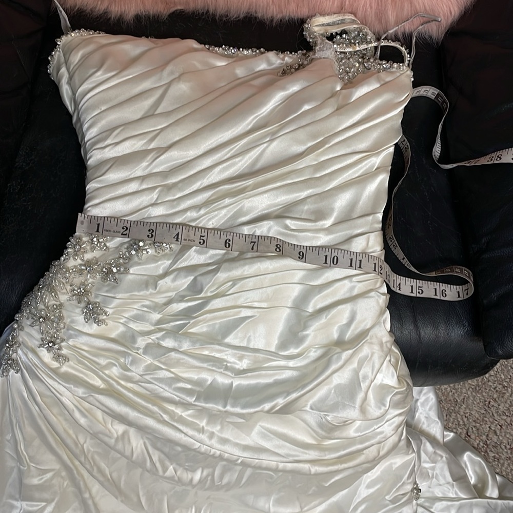 Maggie sottoro one shoulder satin gown - Picture 6 of 12